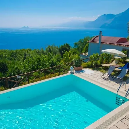 Pool & Jacuzzi In Villa *